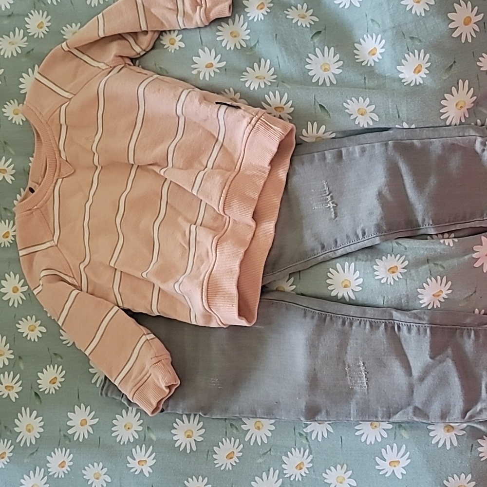 Volcom jeans and sweater